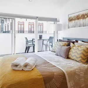 https://university-view-loft.hotelscoimbra.com