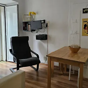 Window To I Appartement
