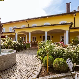 https://hotel-kandler.com-bavaria.com